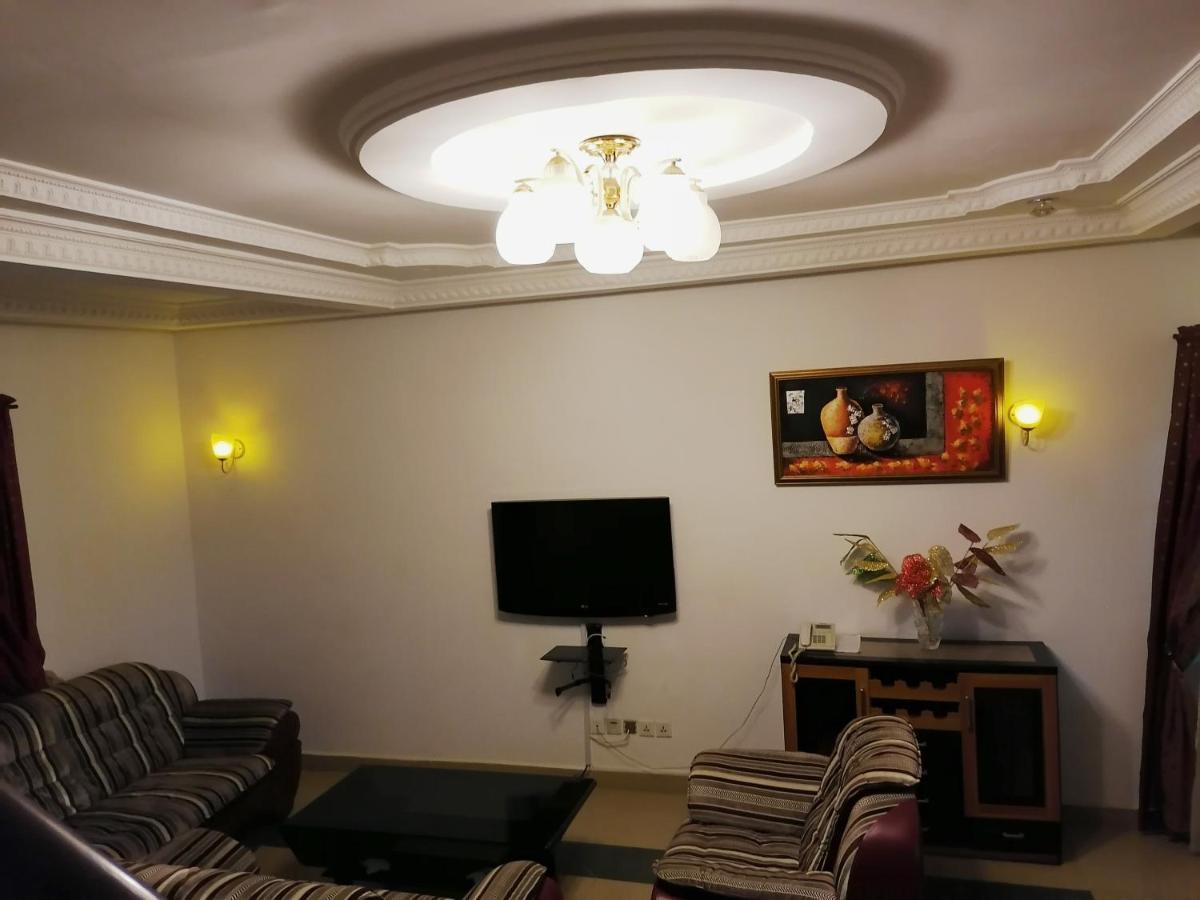 Hotel Residence Jeanne D'Arc Cotonou Exterior foto