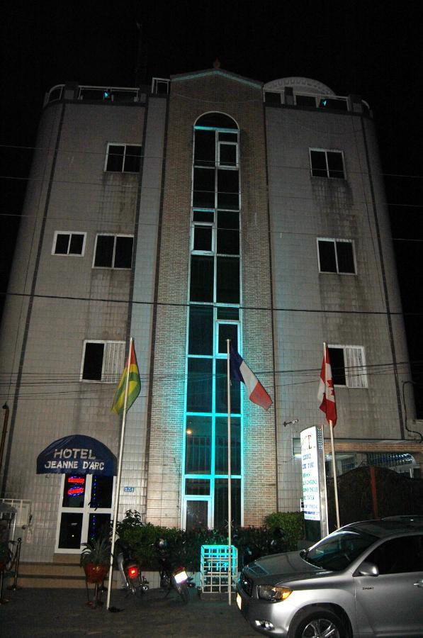 Hotel Residence Jeanne D'Arc Cotonou Exterior foto