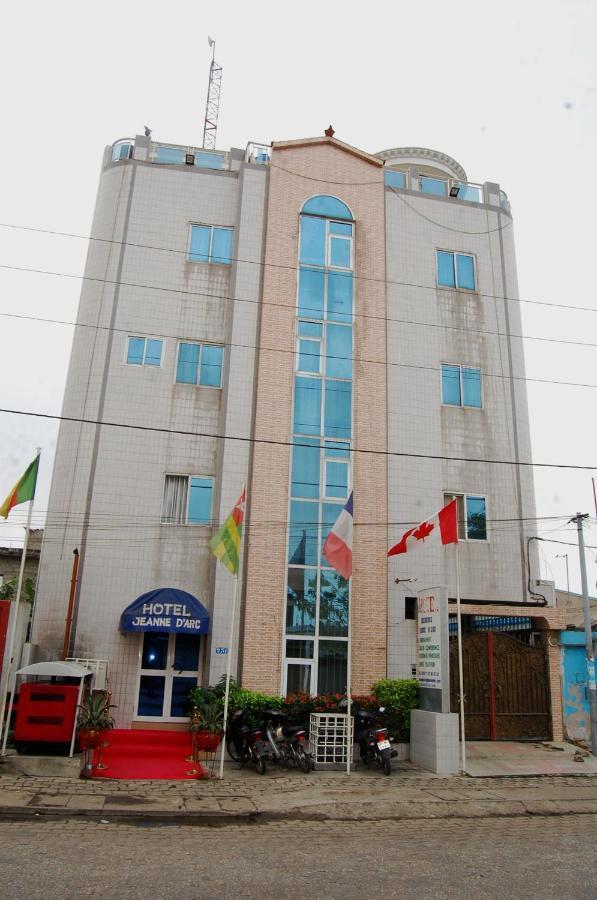 Hotel Residence Jeanne D'Arc Cotonou Exterior foto